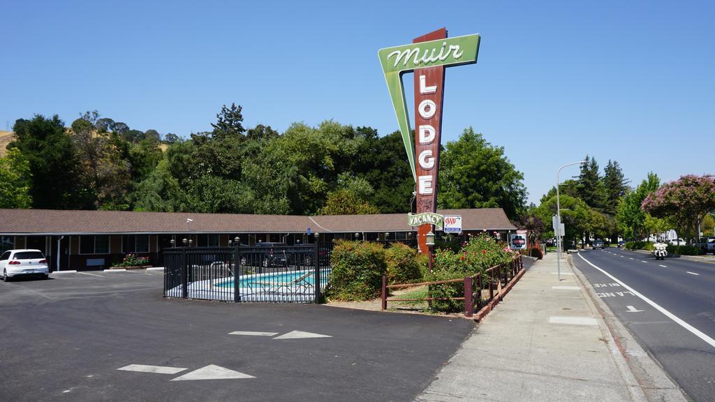 Muir Lodge Motel Martinez Exterior foto